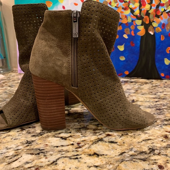 Booties - Picture 2 of 7